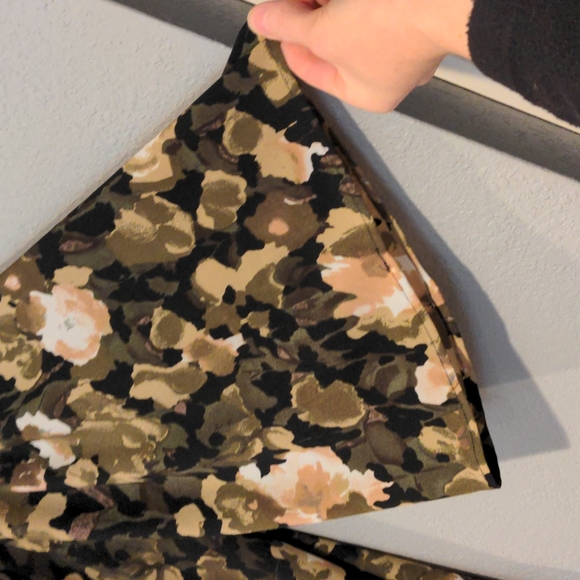 French Connection Olive Floral Adeline Dream Mini Dress, size small - Picture 5 of 7